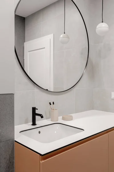 Moderno Design Minimalista Bagno Interno Con Piastrelle Pietra Grigia Mobili — Foto Stock