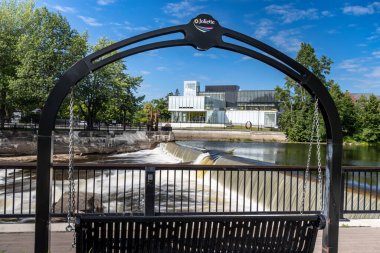 Place des Moulins 'den Joliette Manzarası Müzesi. Joliette, Quebec, Kanada