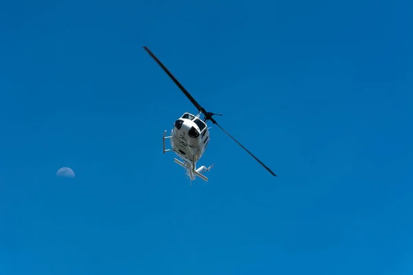 Helicóptero Transporte Aéreo Que Utiliza Rotores Hélice — Fotografia de Stock