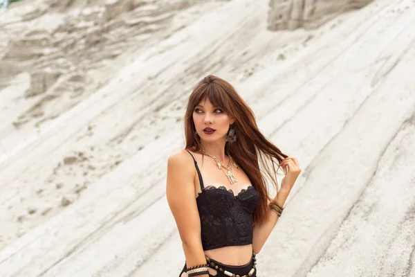 Mısır tarzı genç bir kadın.