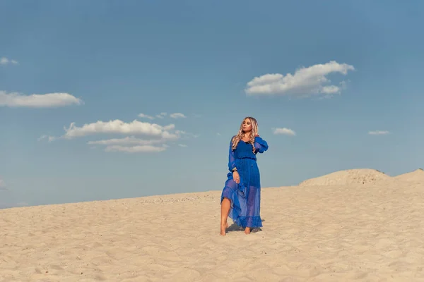 Sommerspaziergang Auf Den Sanddünen — Stockfoto