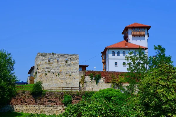 Ciudad Alta Con Torre Del Capitán Husein Gradascevic Castillo Gradacac —  Fotos de Stock