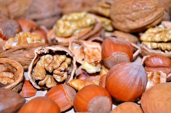Hazelnuts Walnuts Table Background — Fotografia de Stock
