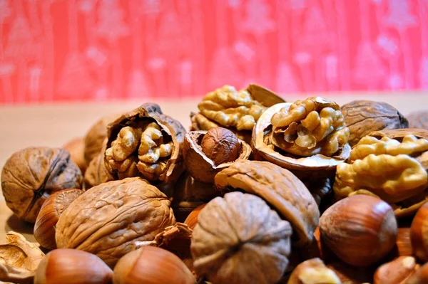 Hazelnuts Walnuts Table Background — Fotografia de Stock