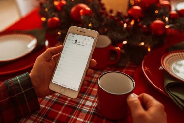 İnternetten sipariş veren adam