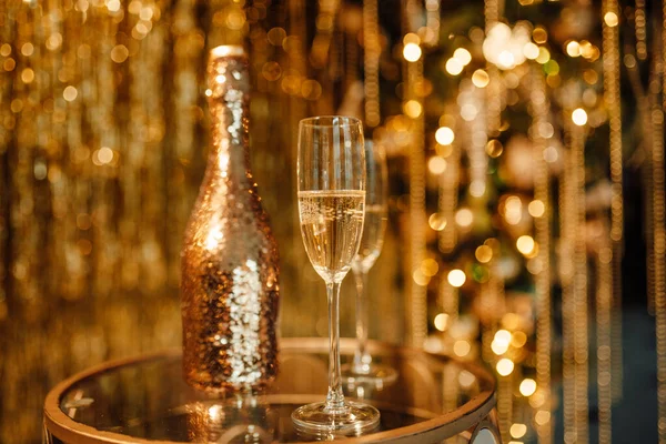 Festeggiamo Buon Natale Bottiglia Champagne Con Bicchieri — Foto Stock