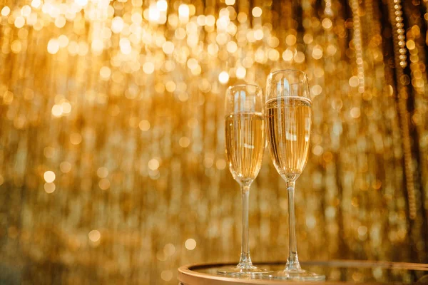 Vrolijk Kerstfeest Champagne Glazen — Stockfoto