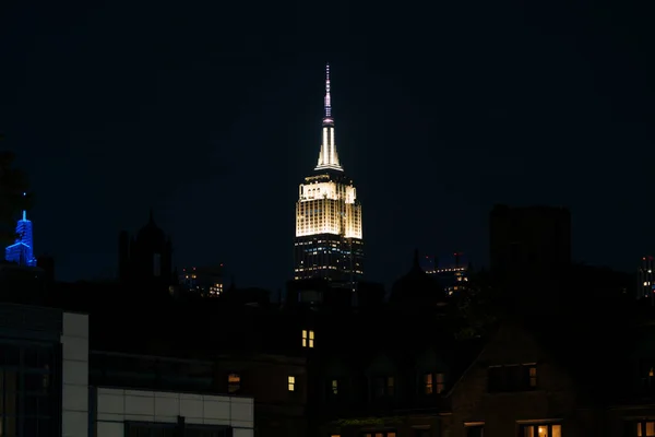 Manhattan 'ın göbeğinde New York City silueti. Yüksek kaliteli fotoğraf.