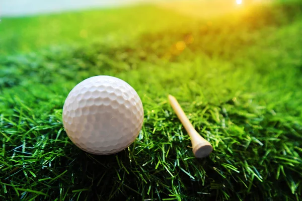 Golf Ball Close Green Grass Blurred Beautiful Landscape Golf Background — Foto de Stock
