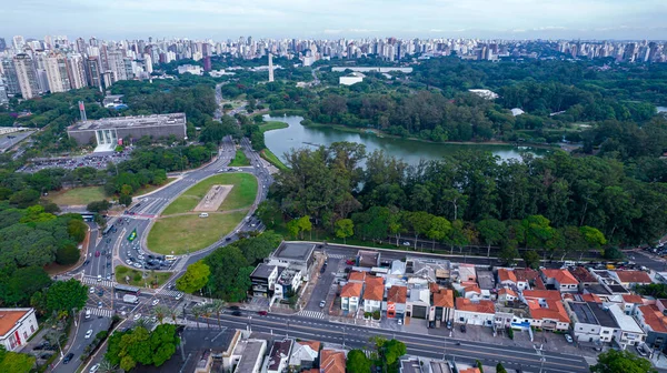 Vista Aérea Parque Ibirapuera Paulo Edifícios Residenciais Redor Lago Ibirapuera — Fotografia de Stock