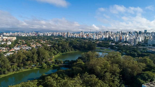 Légi Felvétel Ibirapuera Parkról Sao Paulóban Lakóépületek Vannak Környéken Ibirapuera — Stock Fotó