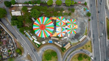 Brezilya, So Paulo 'daki Tatuap bölgesinin hava görüntüsü. Mahalledeki ana cadde, metro istasyonuna yakın..