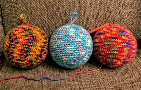 Three Handmaded Crocheted Christmas Tree Decoration Balls — Stock Photo, Image