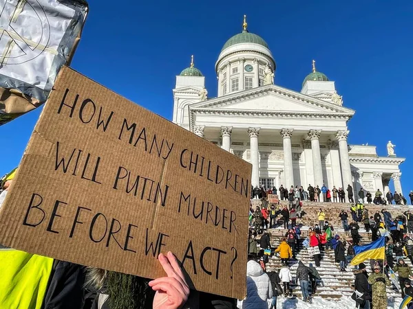 Helsínquia Finlândia 2022 Manifestação Contra Guerra Ucrânia — Fotos gratuitas
