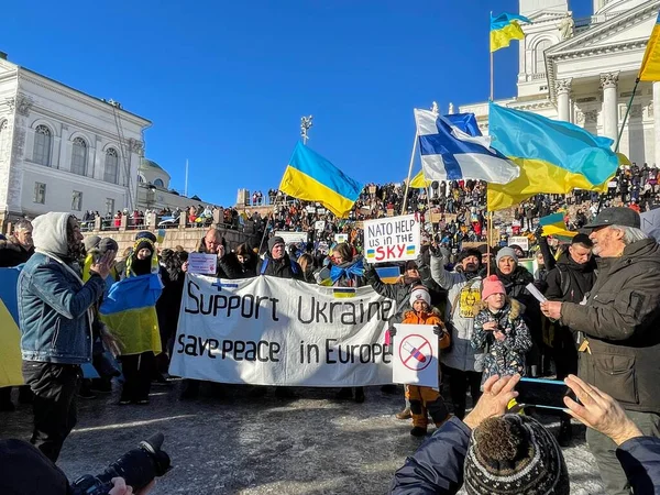 Гельсінкі Фінляндія 2022 Демонстрація Проти Війни Україні Стокове Зображення