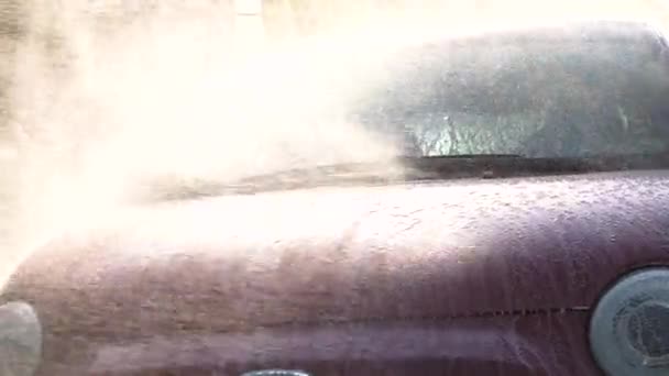 男人洗车与高压清洗机 — 图库视频影像