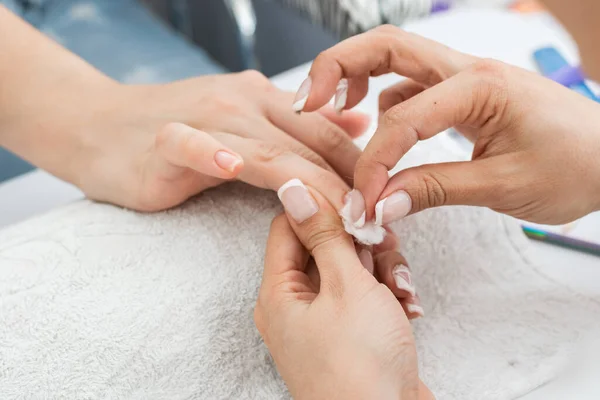 Latina Manicurist Performing Proper Nail Cleaning Cotton Swab Removing Excess — ストック写真