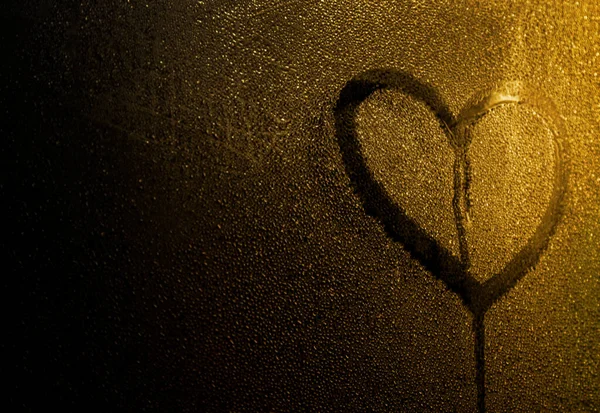 Valentijnsdag Hart Geschilderd Mistig Glas Symbool Van Liefde — Stockfoto