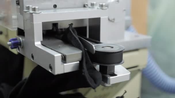 Baumwollsocken Produktionsprozess Der Bekleidungsfabrik Automatisierter Prozess Nähen Der Socke — Stockvideo