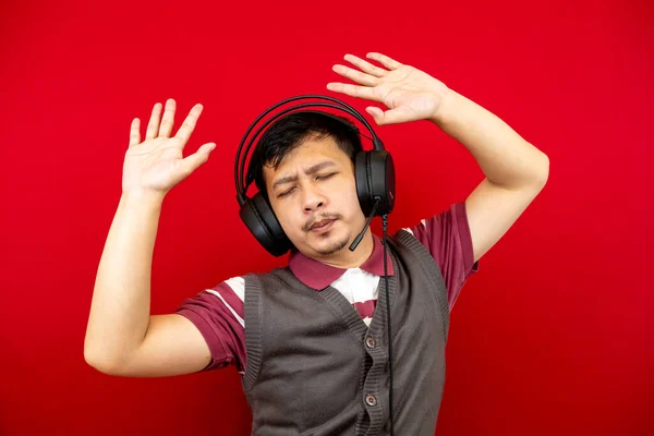 Handsome Asian Man Having Fun Dancing While Listening Song Using — Stock Photo, Image