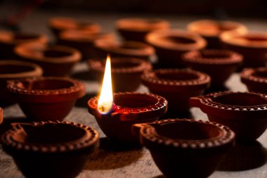 Aydınlatılmış Diyas 'ın Yakın Çekimi