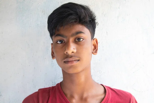 Kırsal Kesimden Genç Bir Çocuğun Portresi — Stok fotoğraf