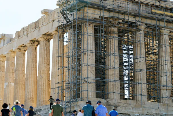 Akropolis Tepesi 'ndeki tapınak kalıntıları, Atina, Yunanistan 2022
