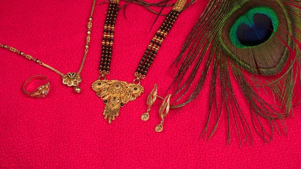 Mangalsutra Eller Gyllene Halsband Att Bära Gift Hindu Kvinnor Arrangerade — Stockfoto