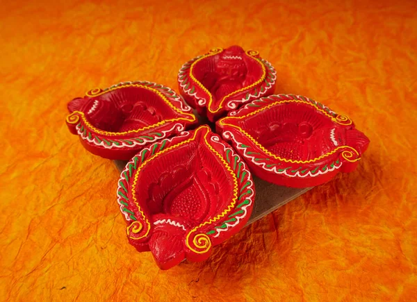 Lămpi Lut Diya Aprinse Timpul Sărbătorii Diwali Salutări Card Design — Fotografie, imagine de stoc