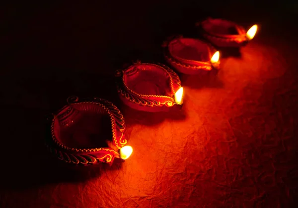Lâmpadas Diya Barro Acesas Durante Celebração Diwali Saudações Card Design — Fotografia de Stock