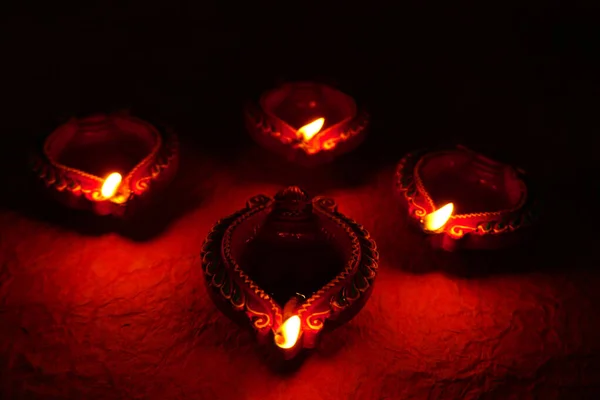 Lampade Clay Diya Accese Durante Celebrazione Del Diwali Greetings Card — Foto Stock