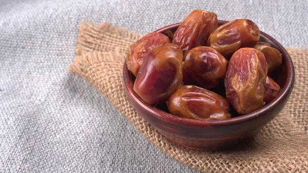 Dates Wooden Bowl Background Dried Date Fruits Closeup Shot — Stock Photo, Image