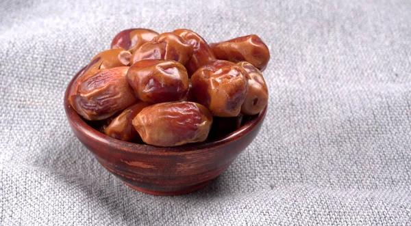 Dates Wooden Bowl Background Dried Date Fruits Closeup Shot — Stock Photo, Image