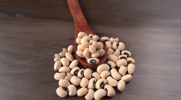 Uncooked Black Eyed Peas Wooden Spoon Health Food Concept — Stockfoto