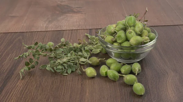 Högen Gröna Physalis Trä Bakgrund Närbild Skott — Stockfoto