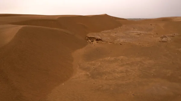Песчаные Волны Пустыне Днем — стоковое фото