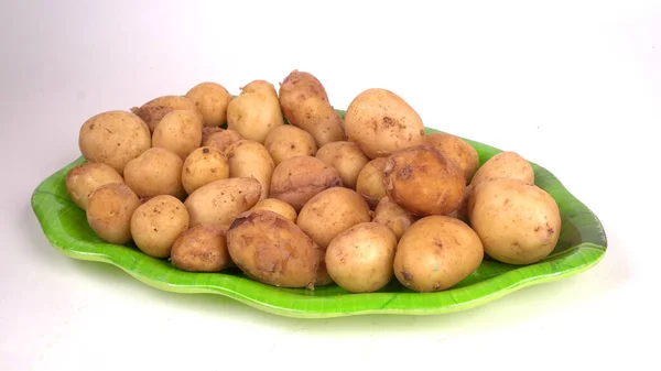 Batatas Frescas Para Cozinhar Bandeja Verde Tiro Close — Fotografia de Stock