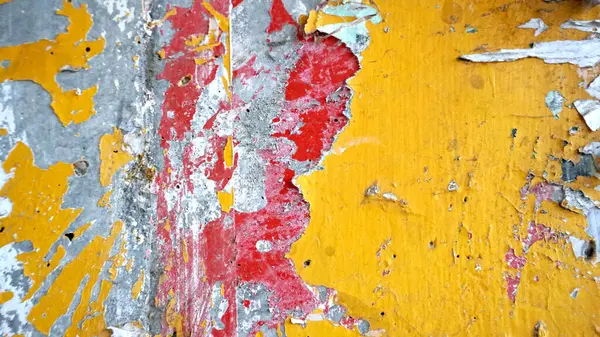Nahaufnahme Einer Wand Mit Farbresten Und Papierwerbung Bunte Abstrakte Hintergründe — Stockfoto