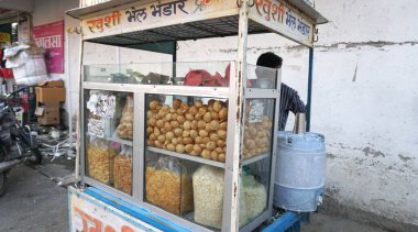 Food stall in Indian town 