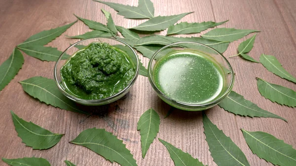 Medicinal Ayurvedic Azadirachta Indica Neem Leaves Paste Bowls — Stok Foto