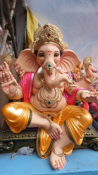 Indiano Indù Dio Signore Ganesha Statue Rivestito Con Colori Venduti — Foto Stock