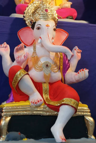 Indischer Hindu Gott Herr Ganesha Statuen Mit Farben Beschichtet Und — Stockfoto