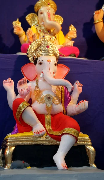 Indiska Hinduiska Guden Lord Ganesha Statyer Belagda Med Färger Och — Stockfoto