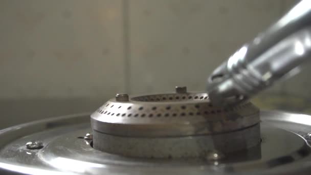 Gas Burns Old Kitchen Stove Closeup Slow Motion — Vídeo de Stock