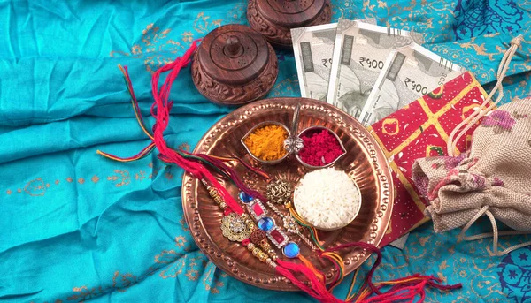 Traditional Indian Bracelets Calls Rakhi Sister Ties Brothers Wrist Ocassion — Stock Photo, Image