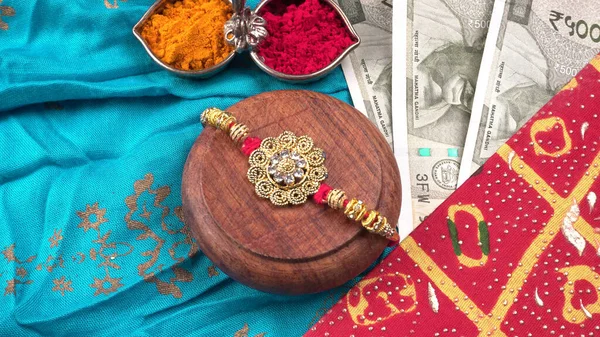 Traditional Indian Bracelet Calls Rakhi Sister Ties Brothers Wrist Ocassion — Stock Photo, Image