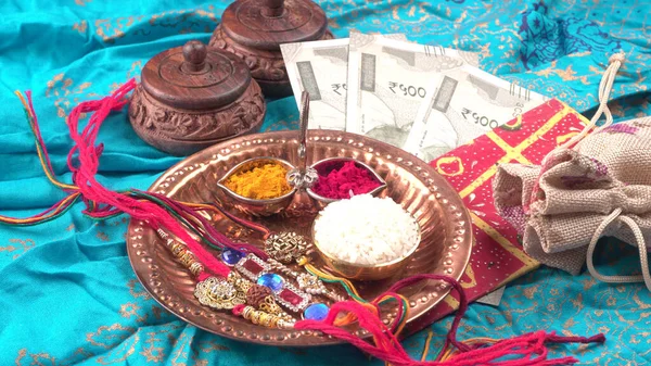 Traditional Indian Bracelets Calls Rakhi Sister Ties Brothers Wrist Ocassion — Stock Photo, Image