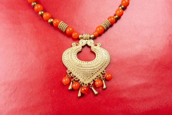 Beautiful Traditional Indian Necklace Heart Form Red Background —  Fotos de Stock