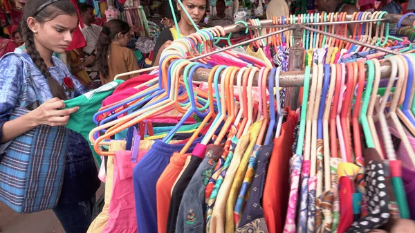 Colorful Indian Clothes Market —  Fotos de Stock