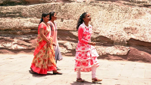 Femmes Indiennes Vêtements Traditionnels — Photo